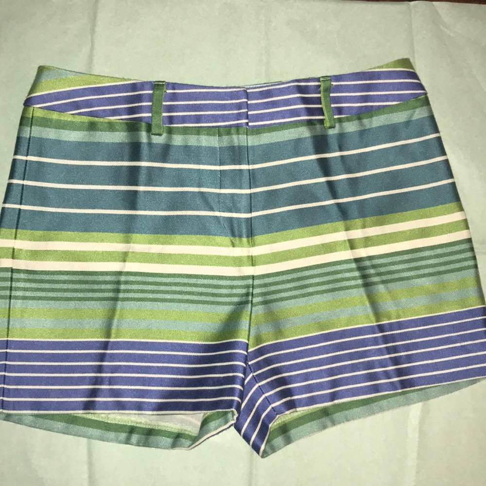 Super cute J. McLaughlin stripe shorts 6